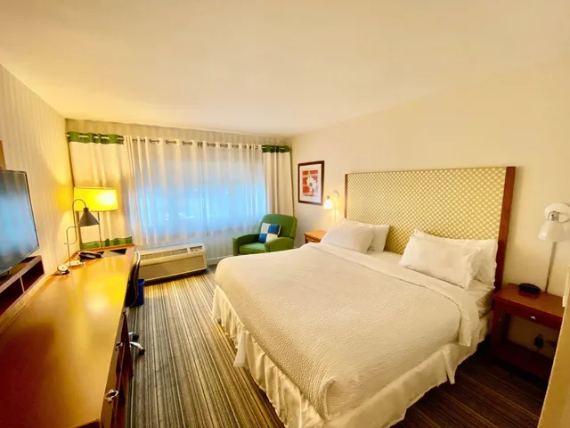 غرفة قياسية بسرير كينج، Holiday Inn Express Columbus Airport Easton Ex Four Points By Sheraton Columbus Ohio Airport 1/1