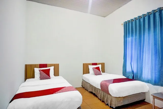 غرفة ديلوكس بسريرين منفصلين، Hotel O Banda Aceh near Masjid Raya Baiturrahman formerly Wisma Tsacita 1/5