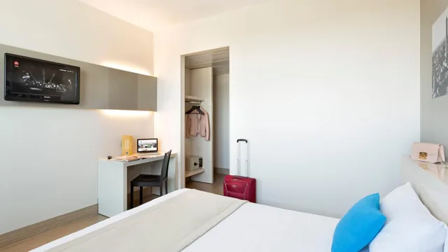 غرفة بسرير كوين، B&B Hotel Ferrara 3/10