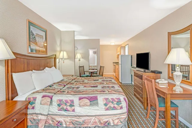 غرفة بسرير مزدوج، Days Inn by Wyndham Ridgefield 2/3