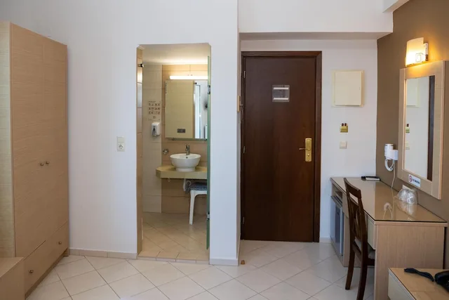 غرفة قياسية بإطلالة على البحر، Kronos Hotel 9/10