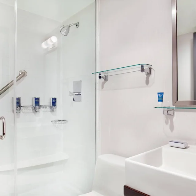 Suite, King Bed, Four Points by Sheraton Midtown Times Square 10/10