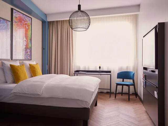 غرفة بزنس بسرير كينج، Hotel Mondial am Dom Cologne - MGallery 1/7