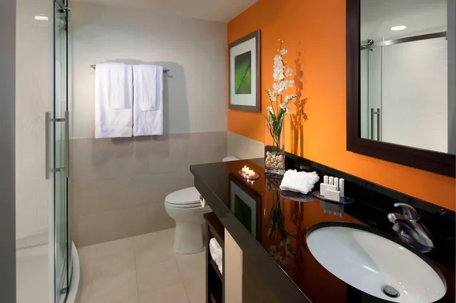 غرفة بسريرين كوين بشرفة، Courtyard Fort Lauderdale East Lauderdale By the Sea 4/8