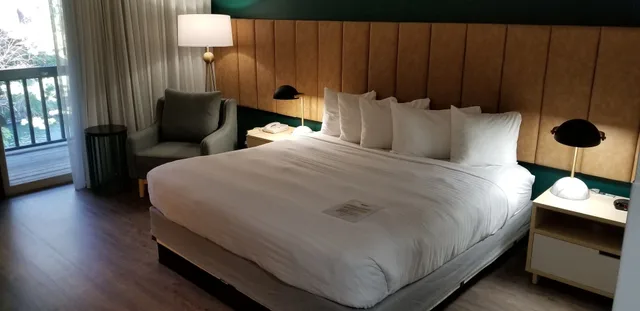 جناح بسرير كينج بإطلالة على الفناء بشرفة، Best Western Portland West Beaverton 7/10