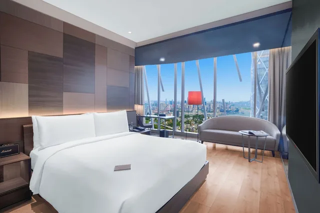 Premium, King Bed, City View, Discovery SCBD 2/5