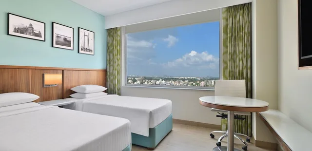 غرفة بسريرين منفصلين للمدخنين، Fairfield by Marriott Kolkata 5/10