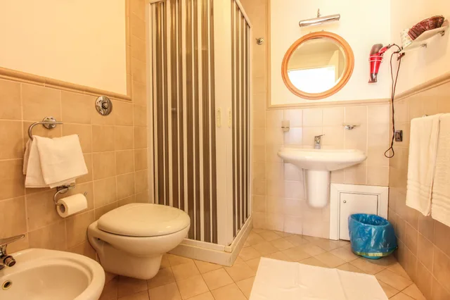 جناح عائلي بسرير كوين، Hotel Paladini Di Francia 5/5
