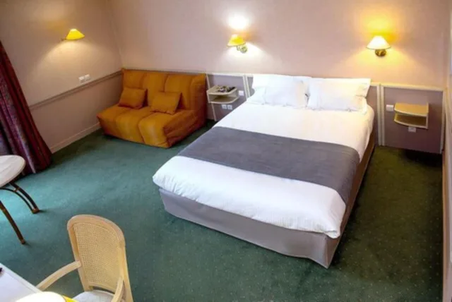 غرفة بسرير مزدوج، Logis Lyon Est Portes de L Ain 4/4