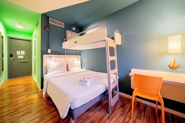 غرفة قياسية بسرير مزدوج وسرير فردي، Ibis Budget SP Centro Sao Joao 3/8