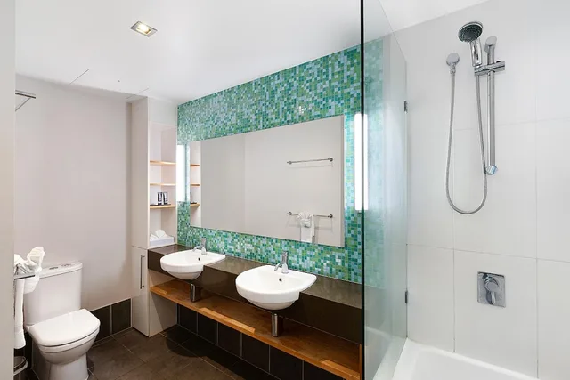 شقة بسرير كينج وسرير كوين بغرفتي نوم، The Boathouse Apartments 8/9