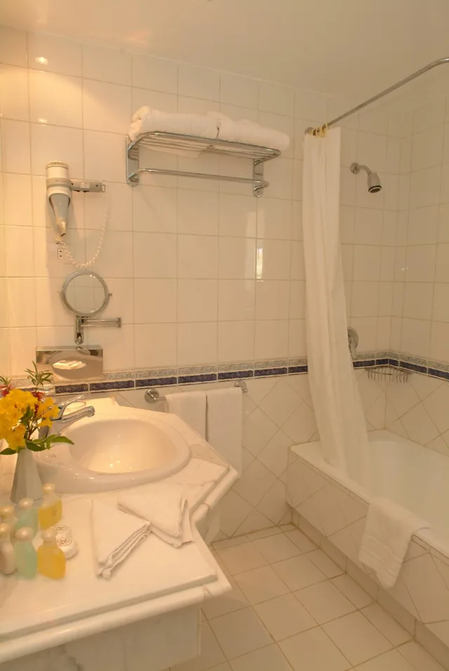 غرفة بسرير مزدوج أو سريرين منفصلين بإطلالة على البحر، Amarina Star Resort & Aqua Park 9/10