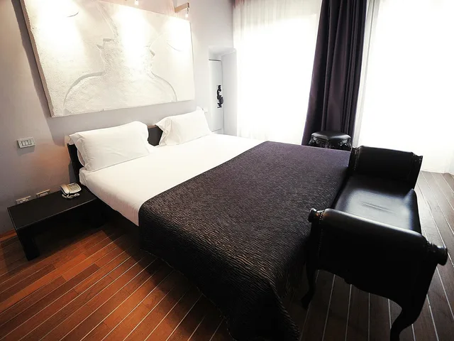Junior Suite, Borghese Palace Art Hotel 2/3