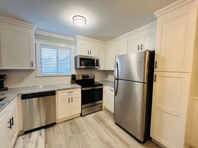 شقة سكنية فاخرة بسرير كينج وسرير بطابقين وسرير كوين بغرفتي نوم، Hilton Head Resort 1/3