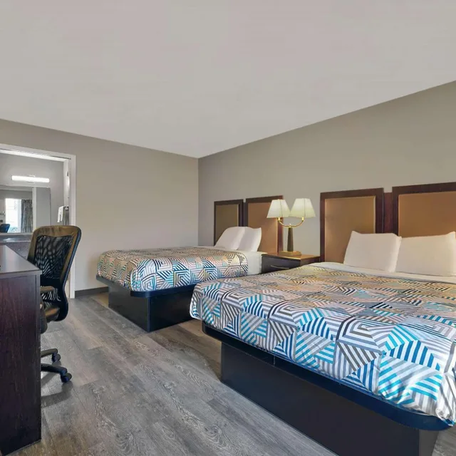 Room, Quadruple, Motel6 McDonough, GA 1/9