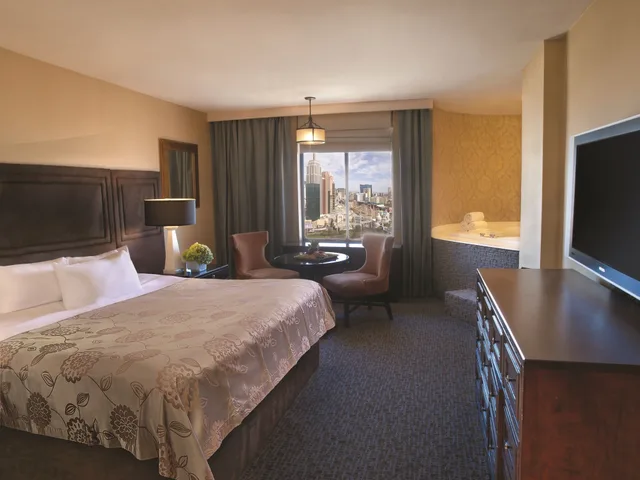 Resort, Superior, King Bed، Excalibur Hotel and Casino 6/10