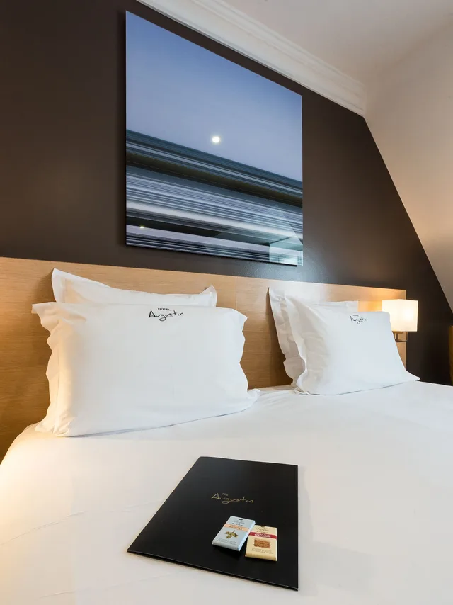 Augustin, Deluxe, Queen Bed، The Augustin 5/10