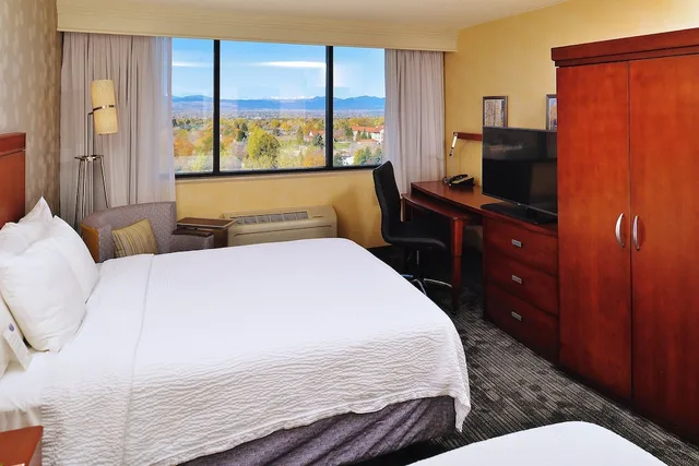 غرفة بسريرين كوين بإطلالة على الجبل، Courtyard By Marriott Denver Cherry Creek 1/8