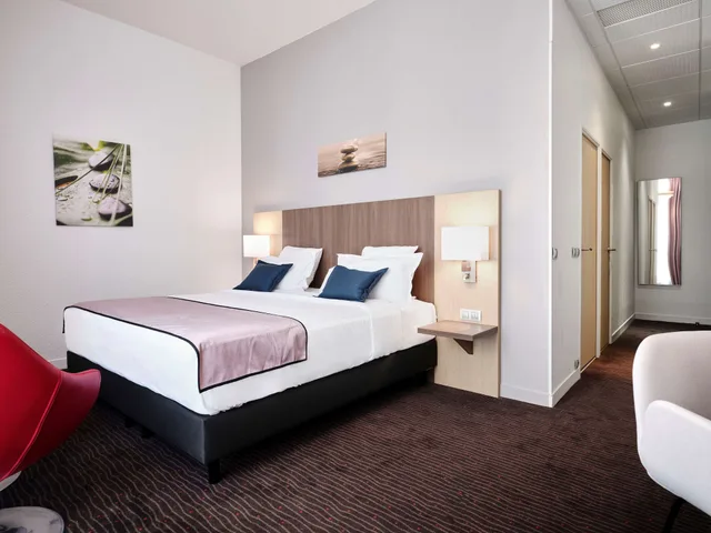 غرفة قياسية بسرير كوين، Quality Hotel Bordeaux Centre 1/6