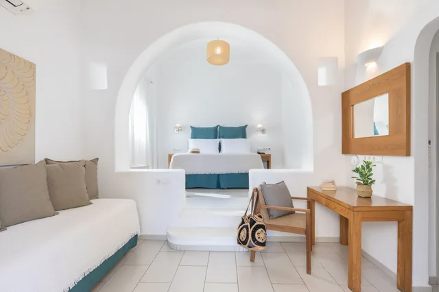 غرفة رباعية، Elena Hotel 4/7