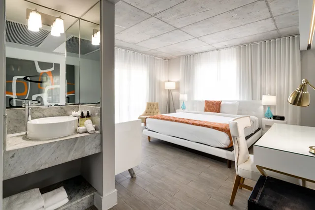 غرفة بسرير مزدوج بشرفة، Riviera Suites South Beach 8/10