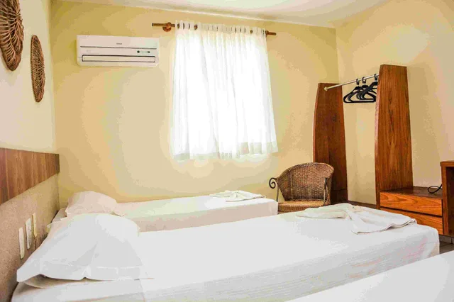 غرفة قياسية ثلاثية بسرير مزدوج وسرير فردي، FORTPRAIA HOTEL 5/9