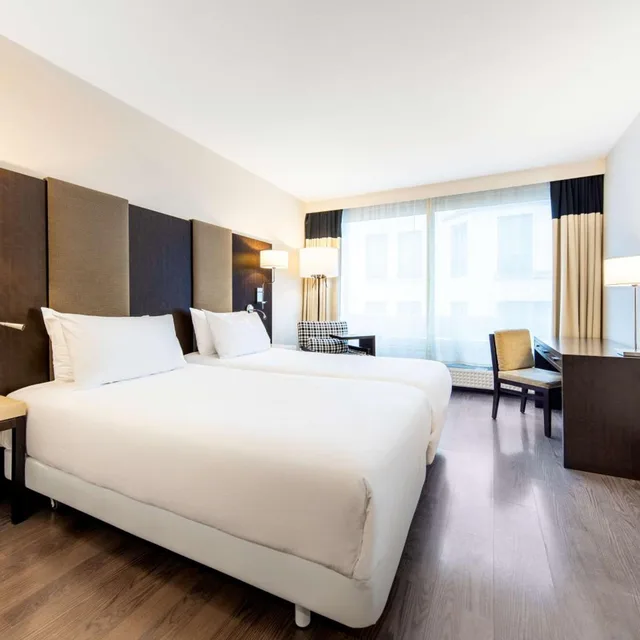 غرفة قياسية بسرير مزدوج أو سريرين منفصلين، Hotel NH Brussels Stephanie 2/10