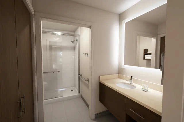 جناح استوديو بسرير كينج بحوض استحمام، Staybridge Suites Memphis East Cordova 3/3
