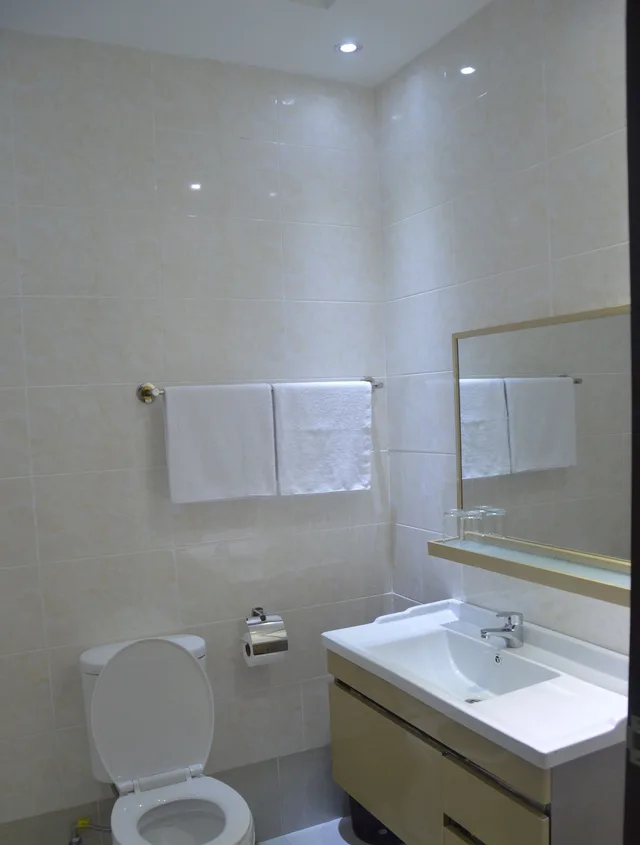 Room, Queen Bed, No Window، Qu Lin Resident 4/6