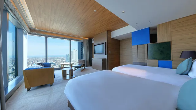 غرفة ديلوكس ركنية بسريرين منفصلين بإطلالة بمنطقة جلوس، Nagoya Prince Hotel Sky Tower 1/1