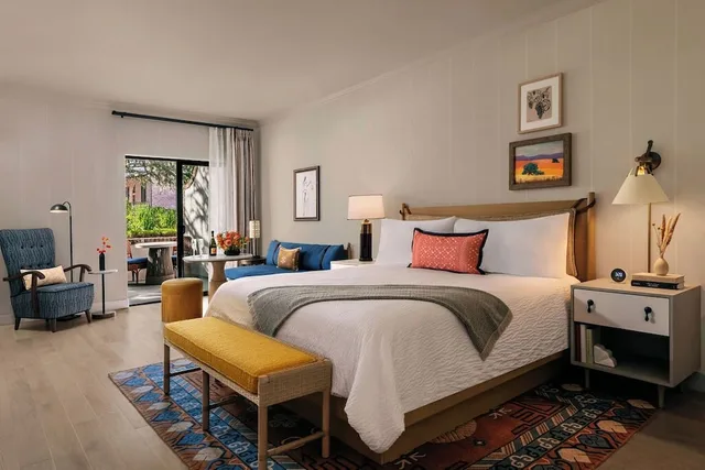 Park, Superior, Suite, King Bed, Sofa، Paso Robles Inn 1/1