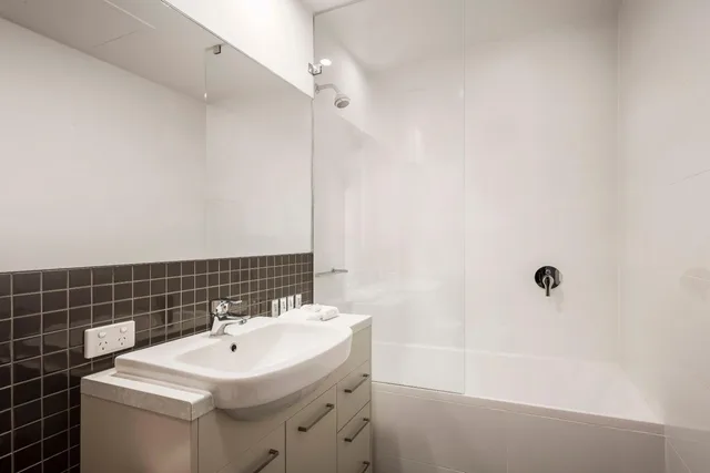 2 Bedrooms, Apartment, 2 King Beds, Quest King William South 1/3
