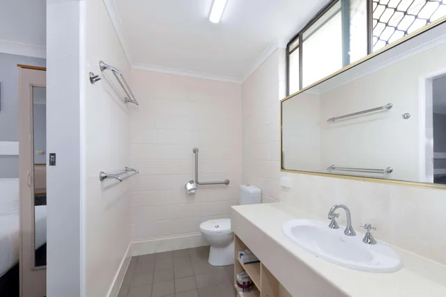 2 Bedrooms, Family, Queen Bed, Best Western Bundaberg Cty Mtr Inn 6/9