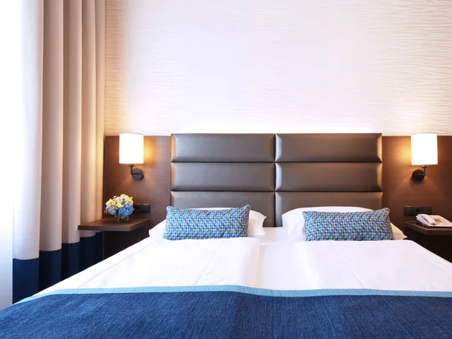 غرفة سوبيريور ثلاثية بسريرين منفصلين مع أريكة، HOTEL DREI KRONEN VIENNA CITY 6/10