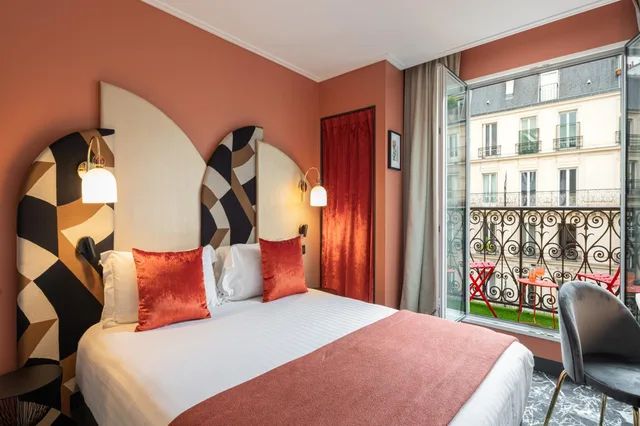 غرفة بسرير كينج بشرفة، Hotel Royal Saint Germain 2/6