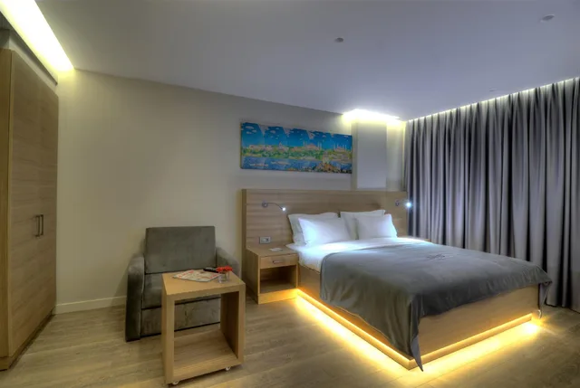 Deluxe, Triple, King Bed, Endless Suites Taksim 1/1