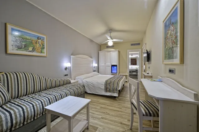 غرفة ديلوكس بسرير مزدوج بإطلالة على الحديقة، Hotel Liliana Diano Marina 2/3