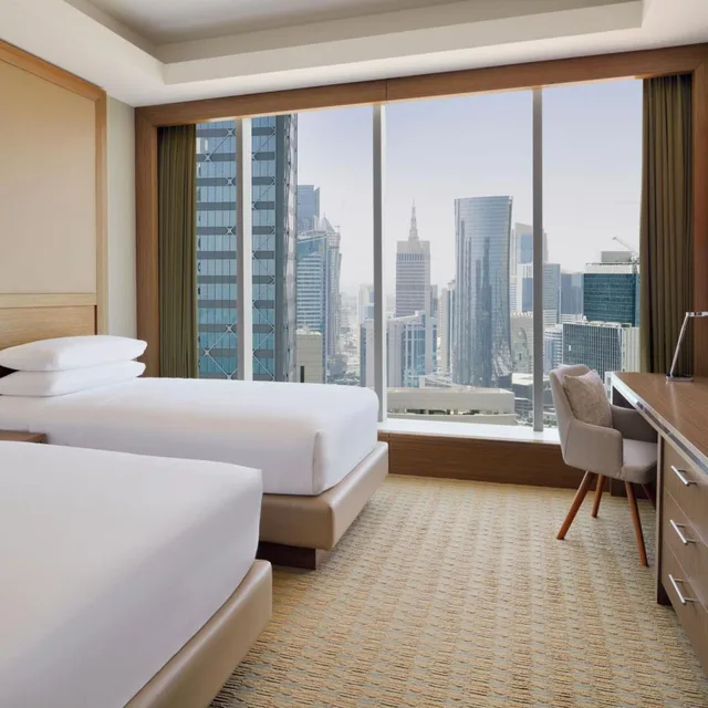2 Bedrooms, Apartment, King and Twin Beds, City View, Delta Hotels Marriott City Center Doha 2/5