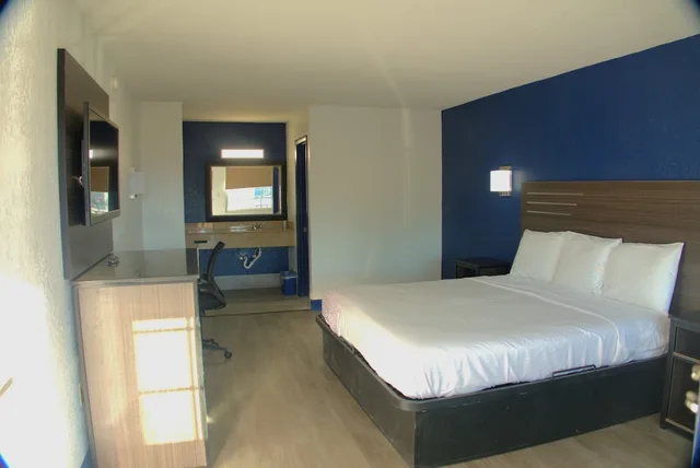 غرفة بسرير كينج، Americas Best Value Inn Richmond South 2/10