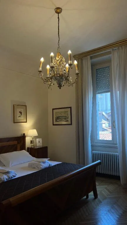 غرفة سوبيريور بسرير كينج بإطلالة على المدينة، Vittoria Hotel 5/10