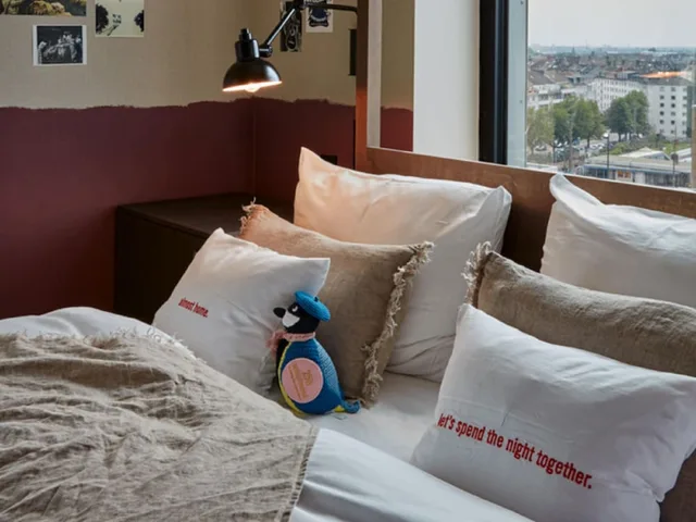 Sky, Plus, Double Bed، 25Hours Hotel Das Tour 4/7