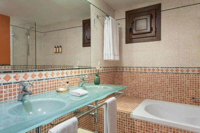 جناح جونيور بسريرين منفصلين مع أريكة، Hotel Palacio de Santa Paula Autograph Collection 2/2
