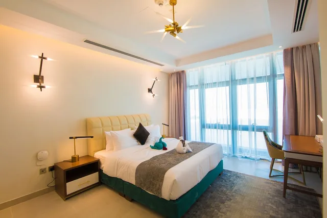 1 Bedroom, Apartment, King Bed, Waterfront Hotel Apartment 2/5