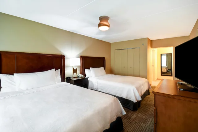 جناح بسريرين كوين لذوي الإعاقة، Homewood Suites By Hilton Lancaster 1/3