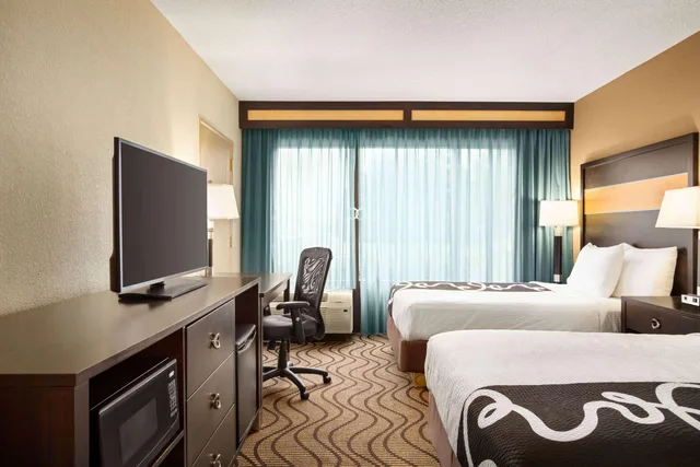 غرفة بسريرين كوين لذوي الإعاقة، La Quinta Inn & Suites by Wyndham Richmond-Midlothian 3/5