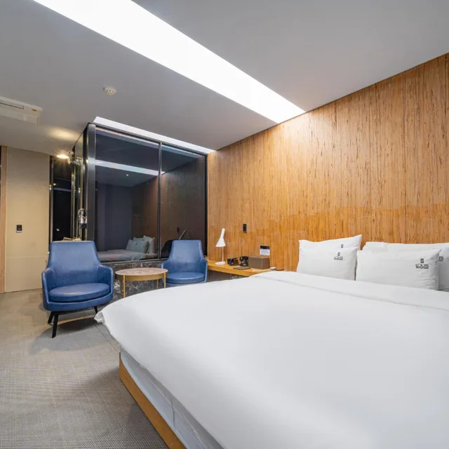 غرفة بسرير مزدوج بإطلالة على البحر، Louis Boutique Hotel 4/10