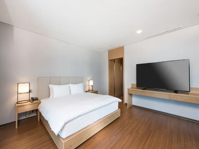 جناح بفرشتي فوتون وسرير كوين بغرفتي نوم، Hotel Tops 10 3/9