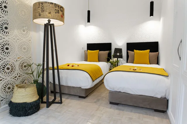 غرفة عائلية بسرير كوين وسريرين منفصلين، RIAD AL RIMAL 2/10