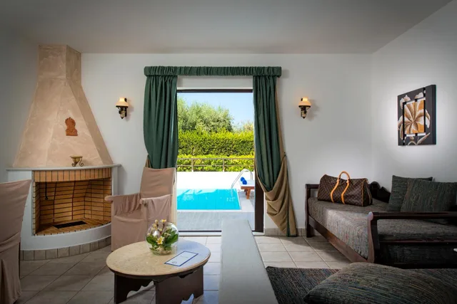 جناح بمسبح خاص، Central Hersonissos Hotel 1/1