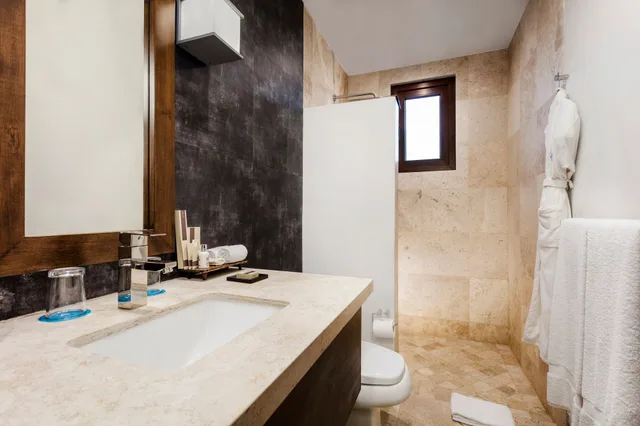 إقامة بسرير كينج وسريرين مزدوجين بغرفتي نوم يُسمح فيها بالحيوانات الأليفة، Live Aqua Private Residences Los Cabos 9/10